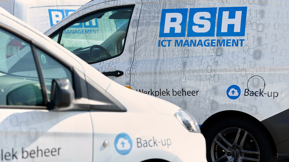 RSH ICT Management busje op de parkeerplaats 3